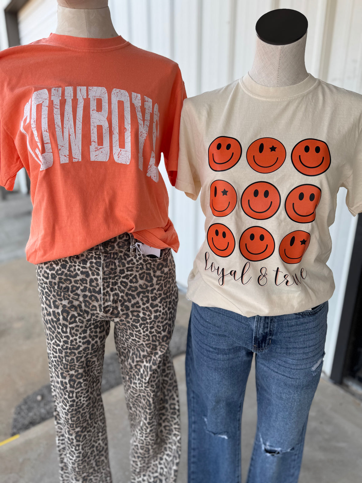 ORANGE COWBOYS TEE