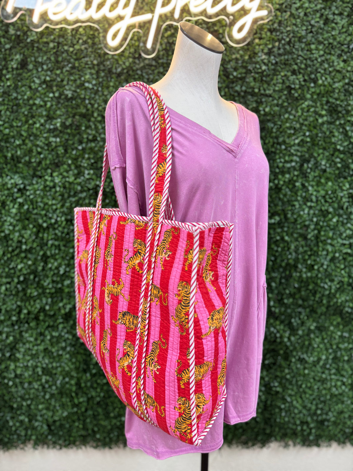 QUILTED TOTE BAG