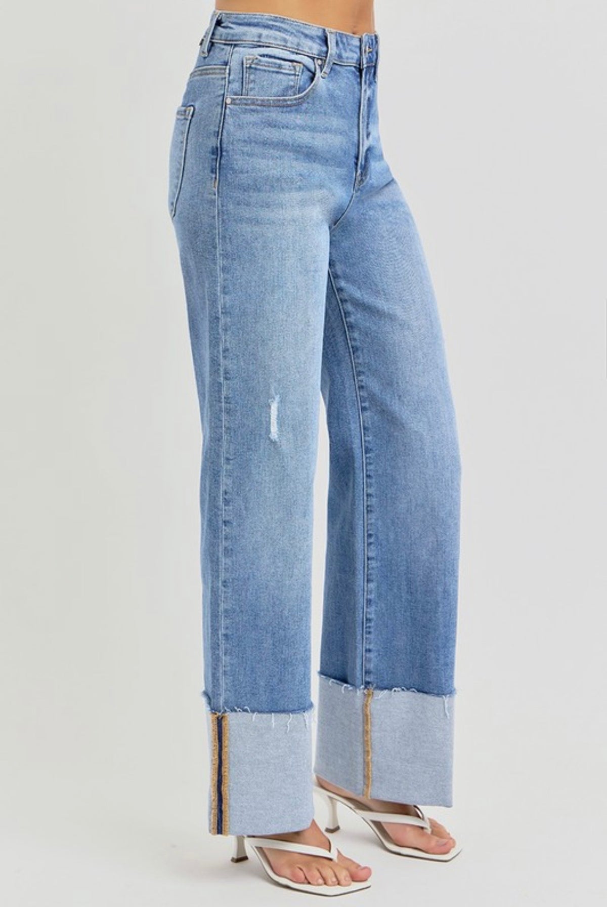 ROUNDING RISEN JEAN