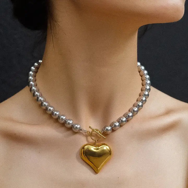 RAISSA HEART NECKLACE