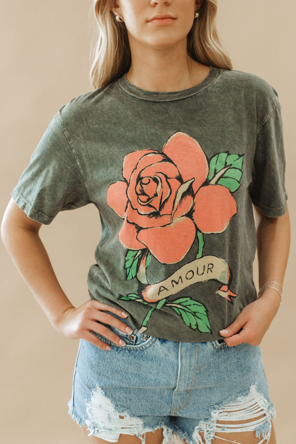 AMOUR ROSE TEE