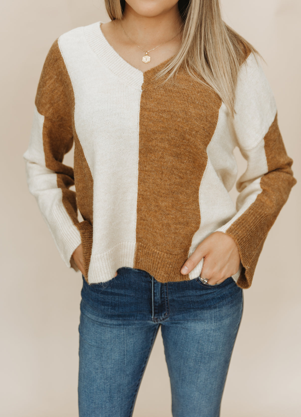 TWO TONE SWEATER