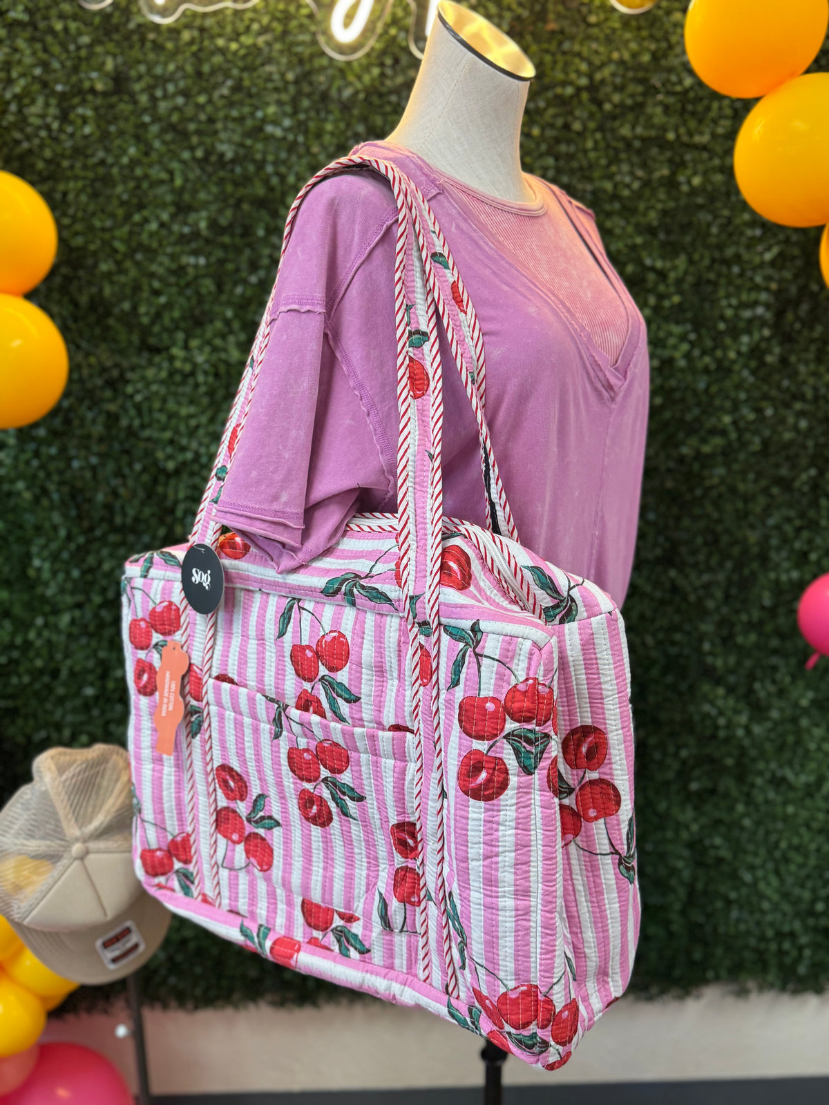 QUILTED WEEKENDER BAG