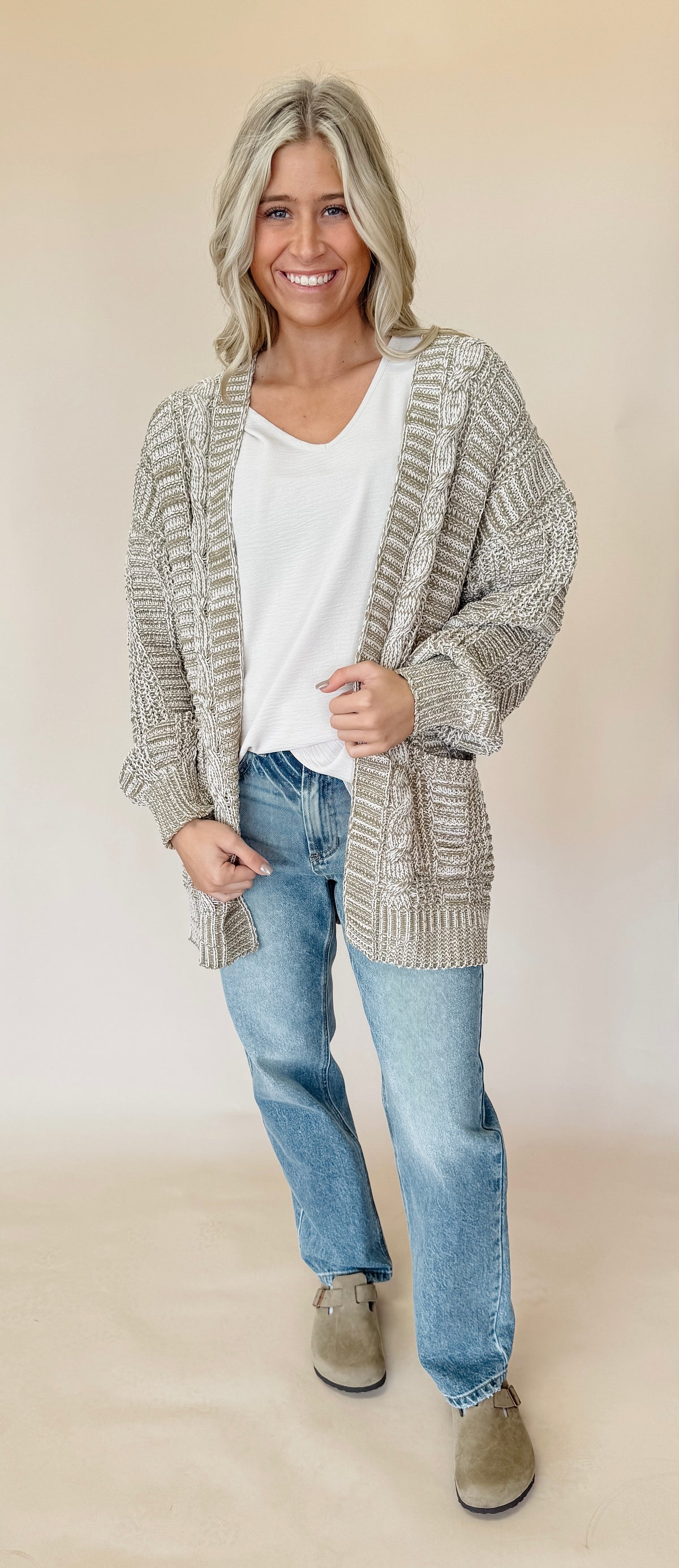 TWO TONED KNIT CARDI