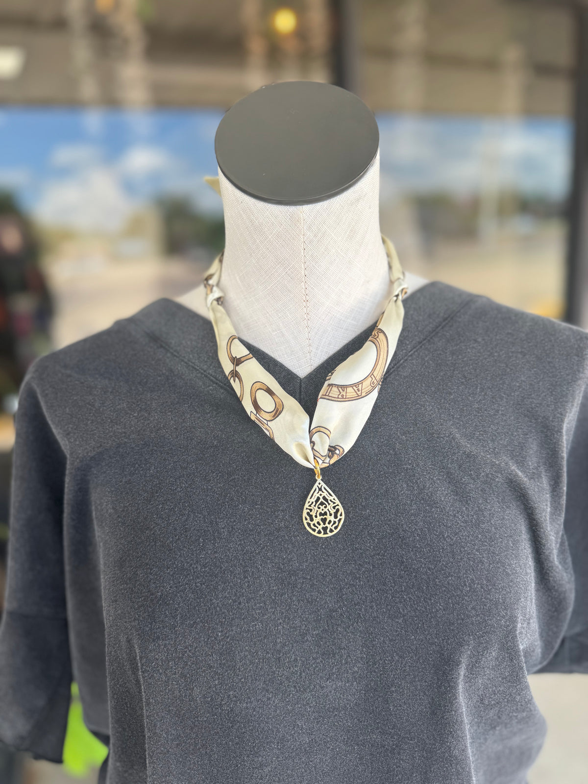 SCARF NECKLACE