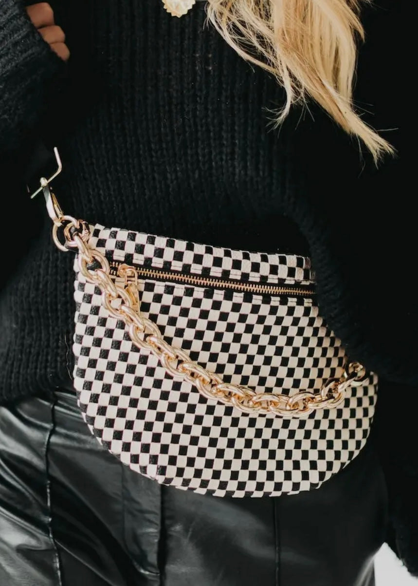 BIRDIE SADDLE CROSSBODY