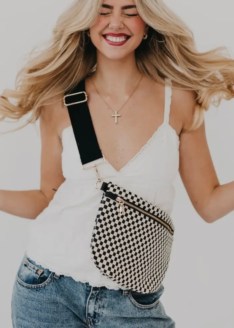 BIRDIE SADDLE CROSSBODY