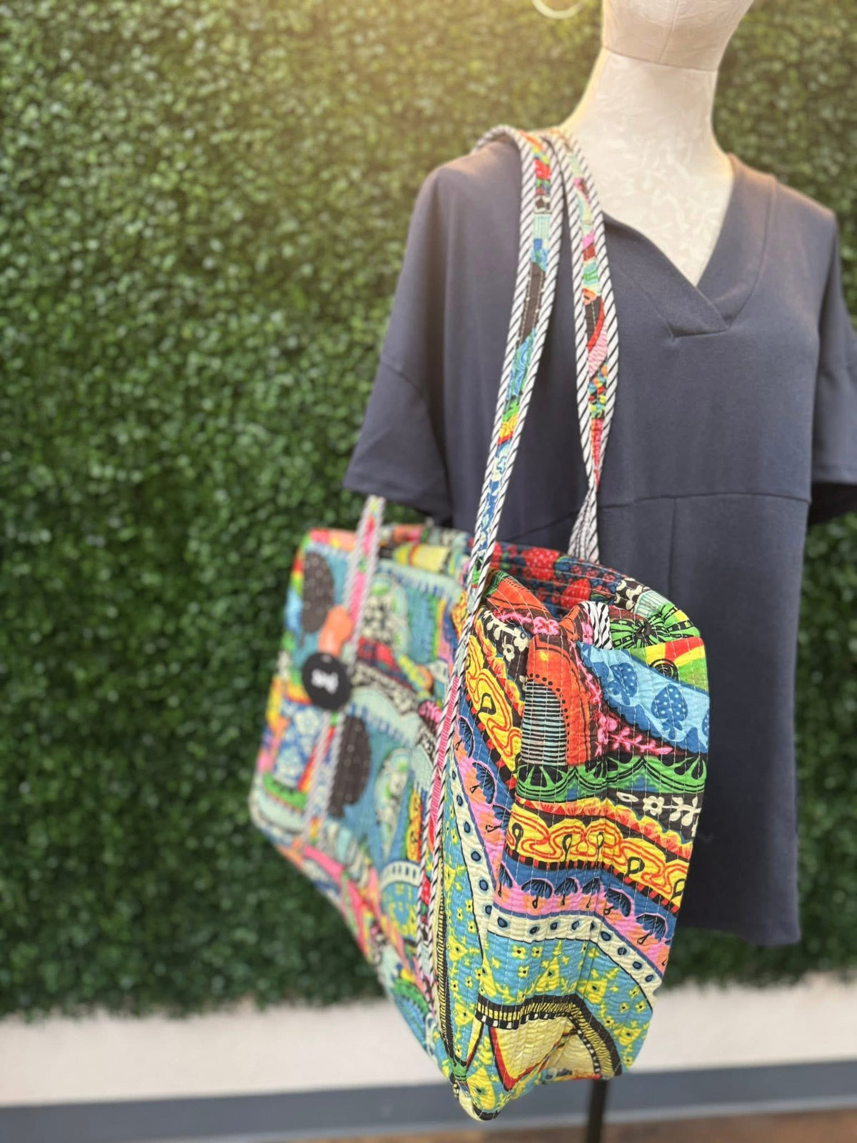 QUILTED WEEKENDER BAG